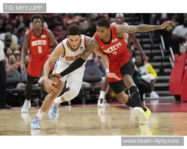 布克评论火箭五高阵容称其为模仿者联盟若成功其他球队将纷纷效仿 布克评论火箭五高阵容称其为模仿者联盟若成功其他球队将纷纷效仿