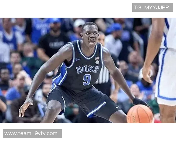 太阳主帅称赞马卢阿奇表现出色反应令人满意展现自信与进步